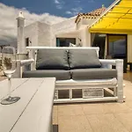 - Sleeps 4 - Jacuzzi - Terrace - Pool * Costa Adeje (Tenerife)