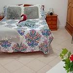 - Sleeps 4 - Jacuzzi - Terrace - Pool Apartament Costa Adeje (Tenerife)