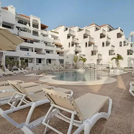 - Sleeps 4 - Jacuzzi - Terrace - Pool Costa Adeje (Tenerife)