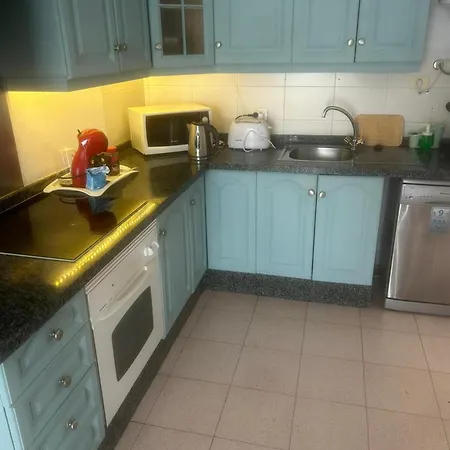 Apartment - Sleeps 4 - Jacuzzi - Terrace - Pool