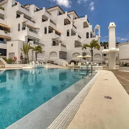 - Sleeps 4 - Jacuzzi - Terrace - Pool * Costa Adeje (Tenerife)
