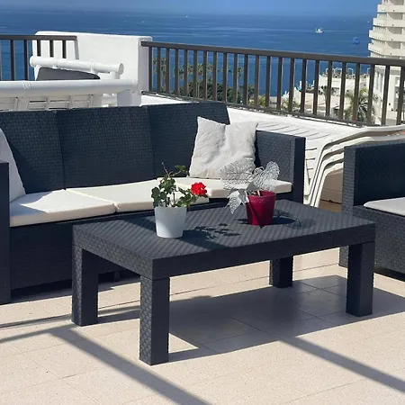 - Sleeps 4 - Jacuzzi - Terrace - Pool Apartment *