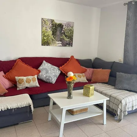 - Sleeps 4 - Jacuzzi - Terrace - Pool Apartamento Costa Adeje (Tenerife)
