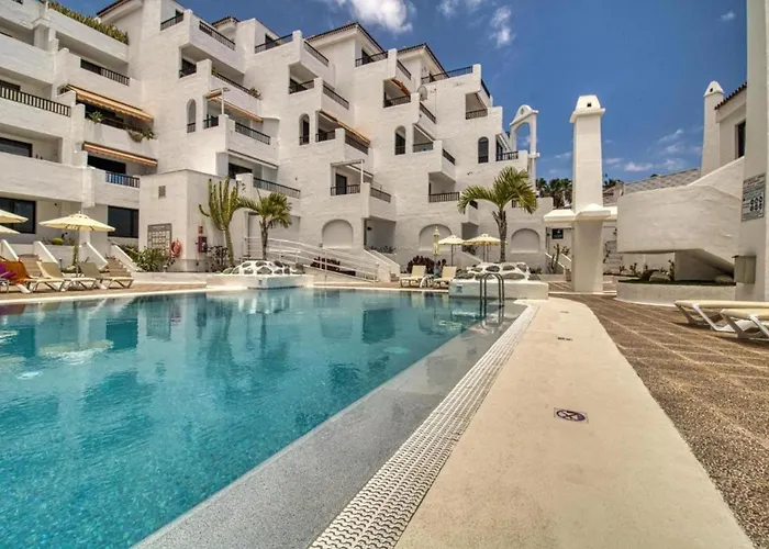 - Sleeps 4 - Jacuzzi - Terrace - Pool * Costa Adeje (Tenerife)