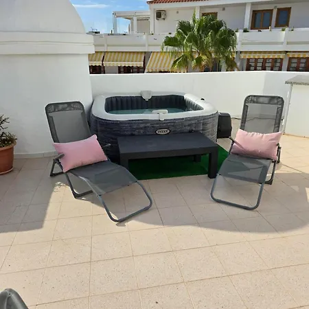 Apartment Lovely 2-bed & Jacuzzi Terrace & Pool *
