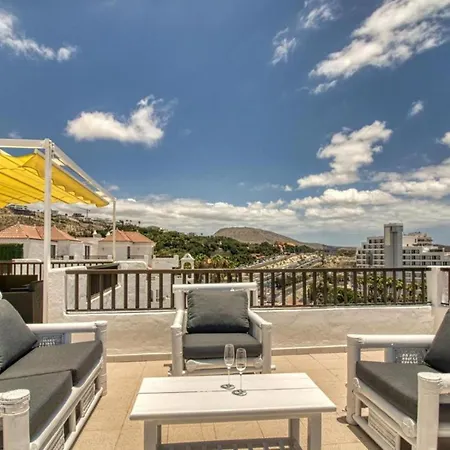 Penthous 2 Bed Room - Jacuzzi - Terrace - Pool