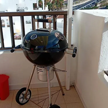 - Sleeps 4 - Jacuzzi - Terrace - Pool 아파트 *