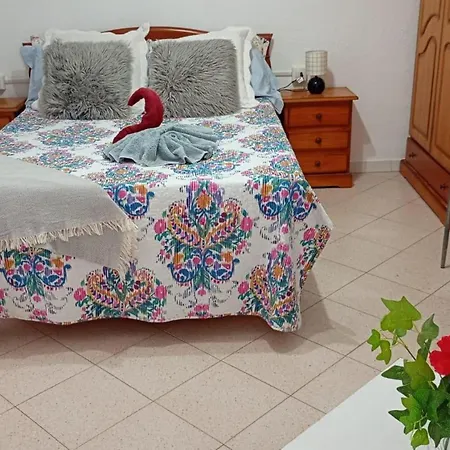 - Sleeps 4 - Jacuzzi - Terrace - Pool 아파트 Playa Feñabe
