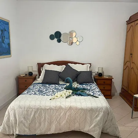 Penthous 2 Bed Room - Jacuzzi - Terrace - Pool Апартаменты Адехе
