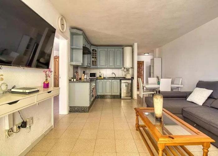 - Sleeps 4 - Jacuzzi - Terrace - Pool Costa Adeje (Tenerife)