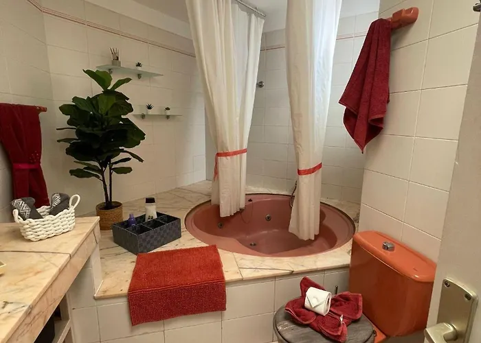 - Sleeps 4 - Jacuzzi - Terrace - Pool * Playa Feñabe