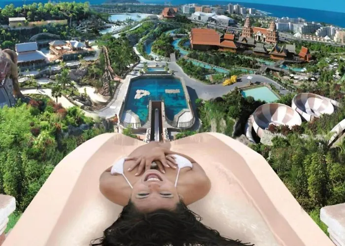 - Sleeps 4 - Jacuzzi - Terrace - Pool