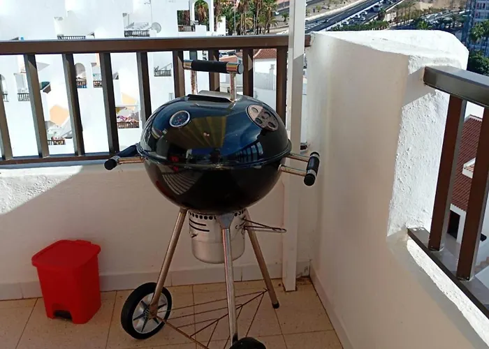 - Sleeps 4 - Jacuzzi - Terrace - Pool Apartmán *