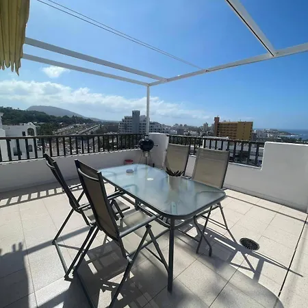 - Sleeps 4 - Jacuzzi - Terrace - Pool * Costa Adeje (Tenerife)